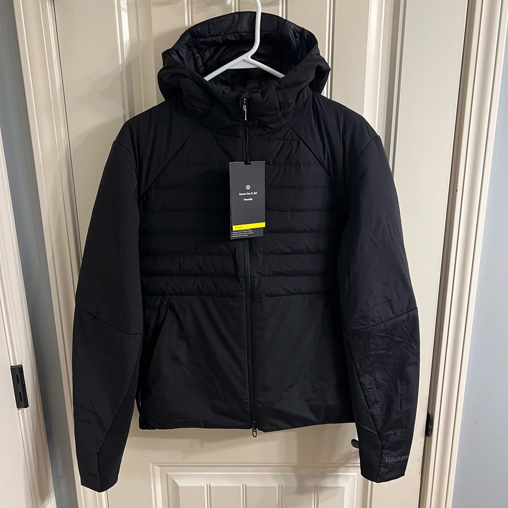 Lululemon Down for It All Hoodie Size Medium Black NWT